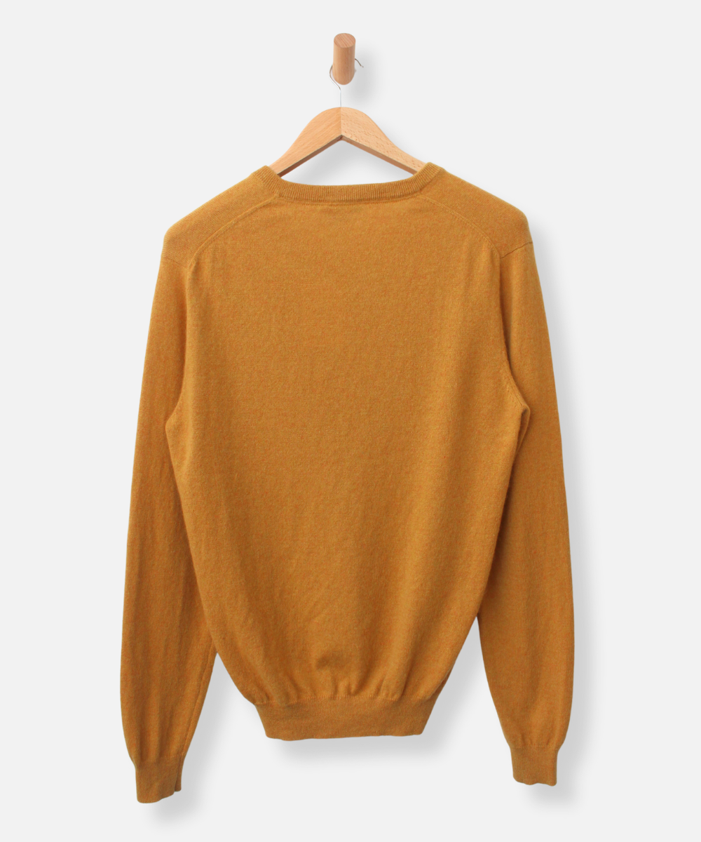 Secondhand cashmere jumper