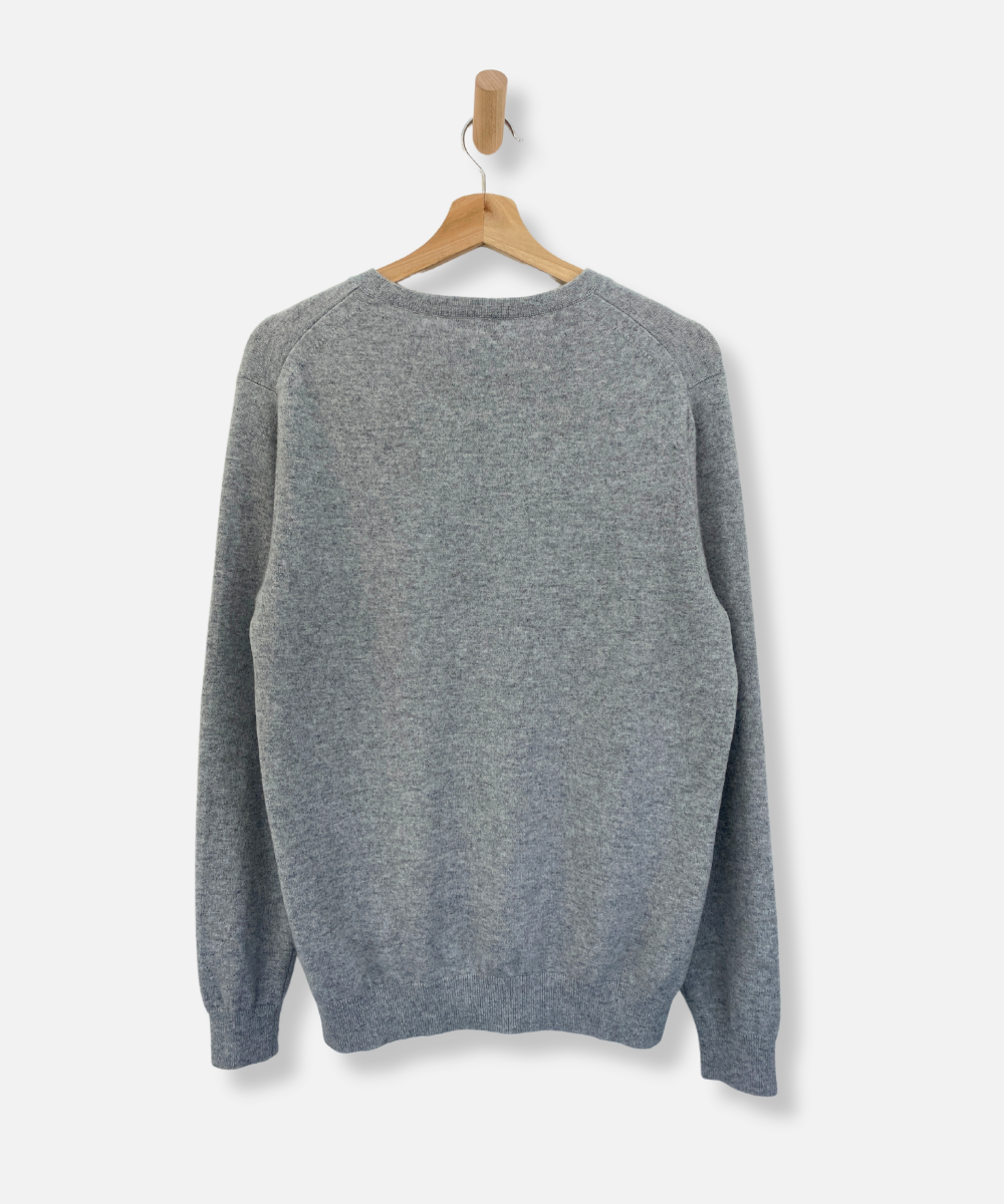 Secondhand cashmere jumper