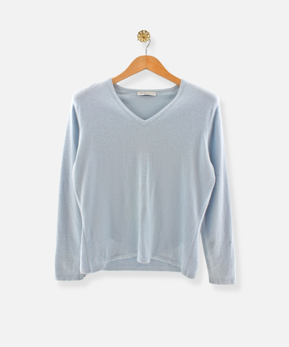 Secondhand cashmere jumper