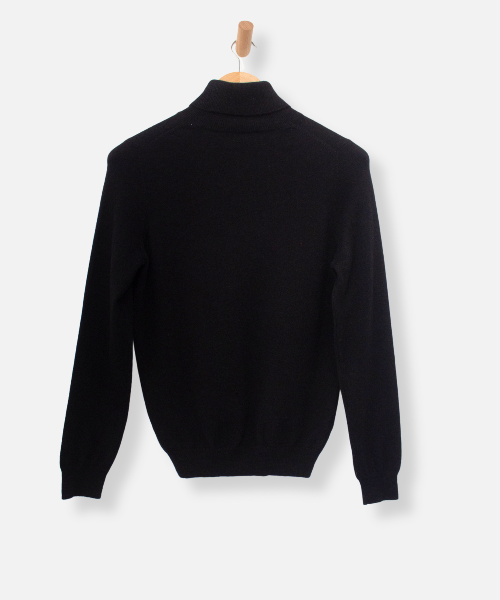 Secondhand cashmere jumper