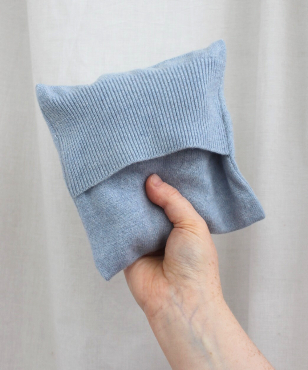 Recycled cashmere sleep mask