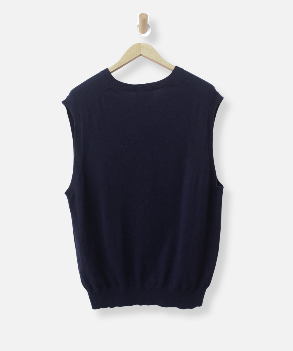 Secondhand cashmere vest