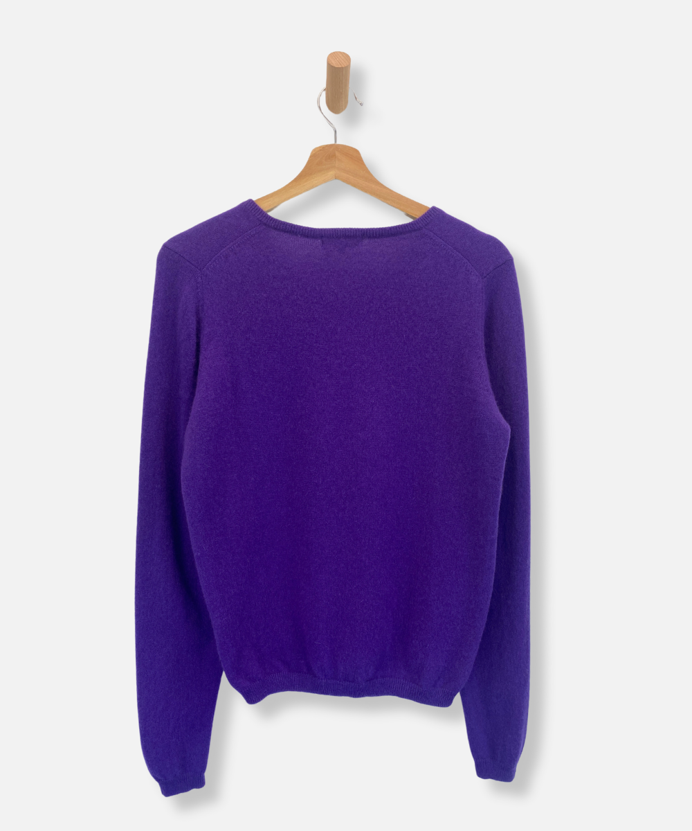 Secondhand cashmere jumper