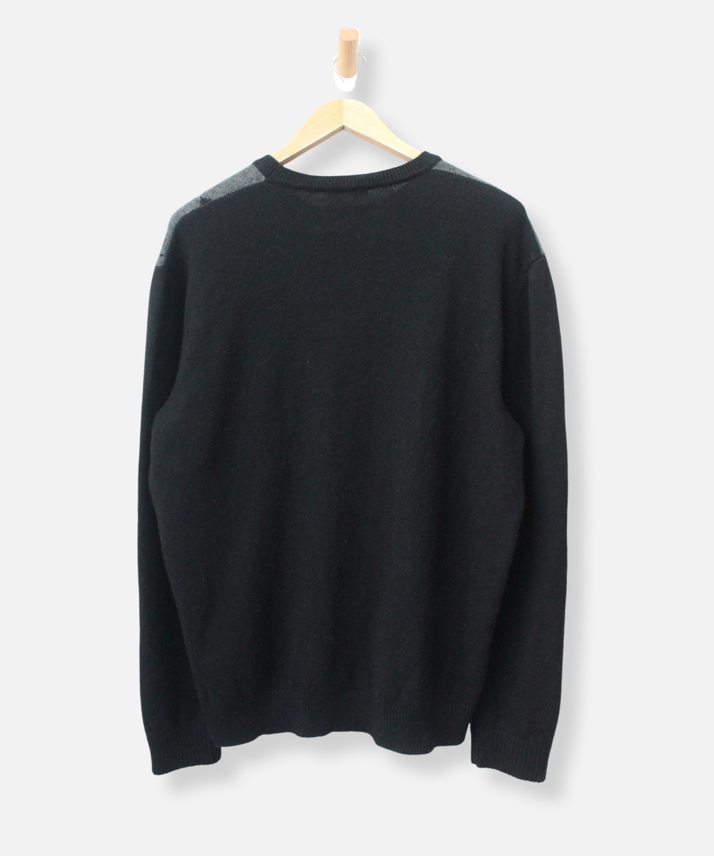 Secondhand cashmere jumper