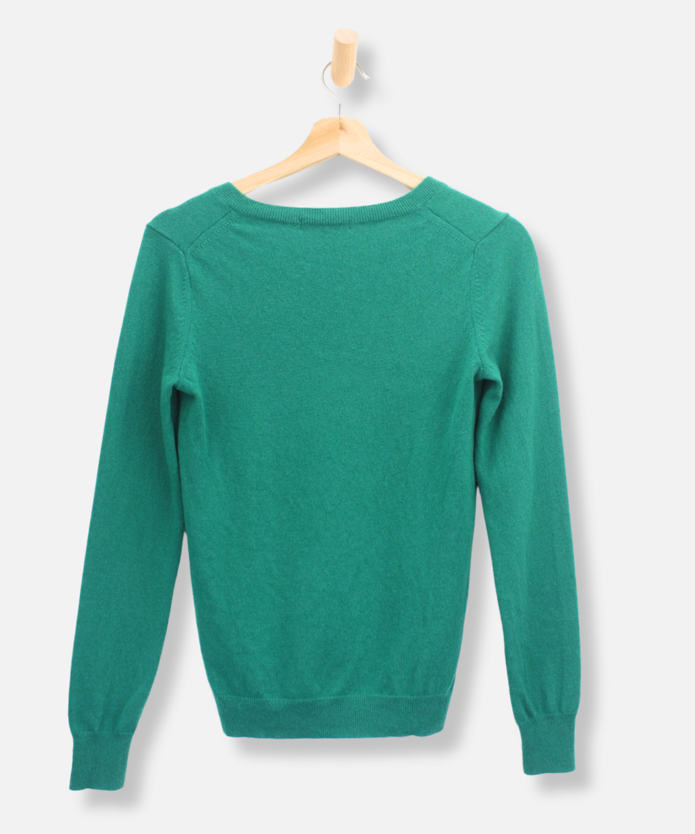 Secondhand cashmere jumper