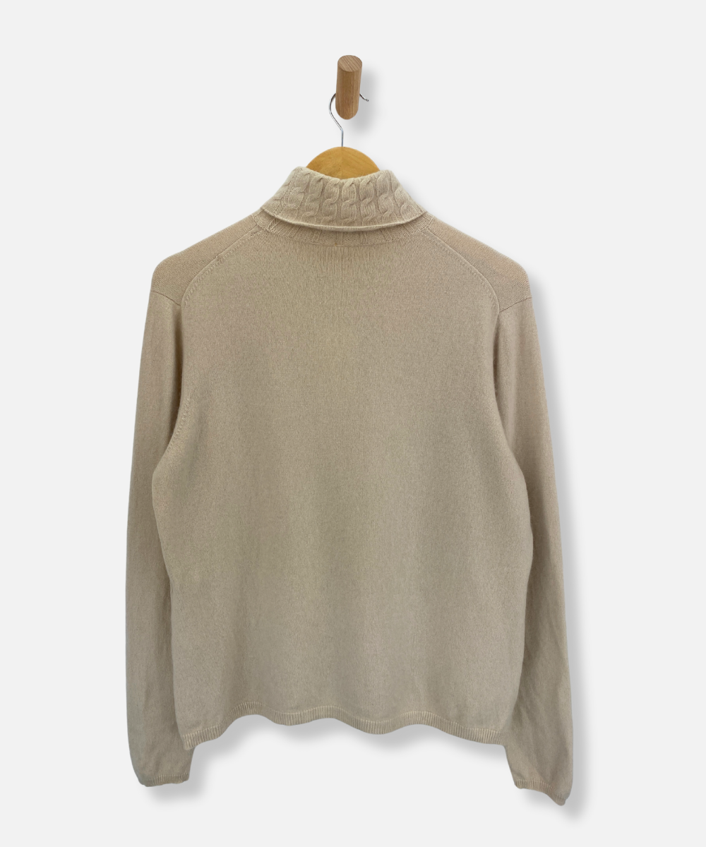 Secondhand cashmere jumper