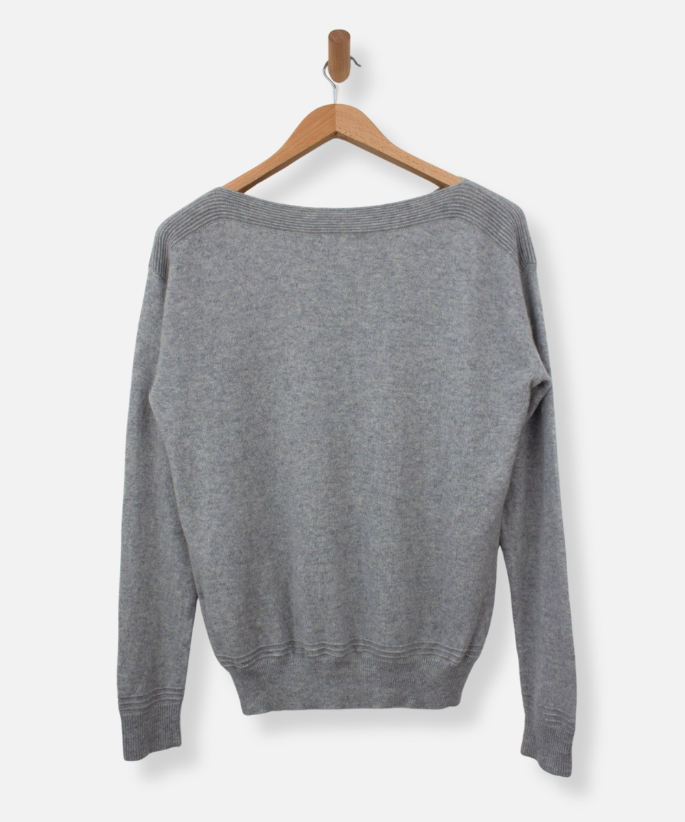 Secondhand cashmere jumper