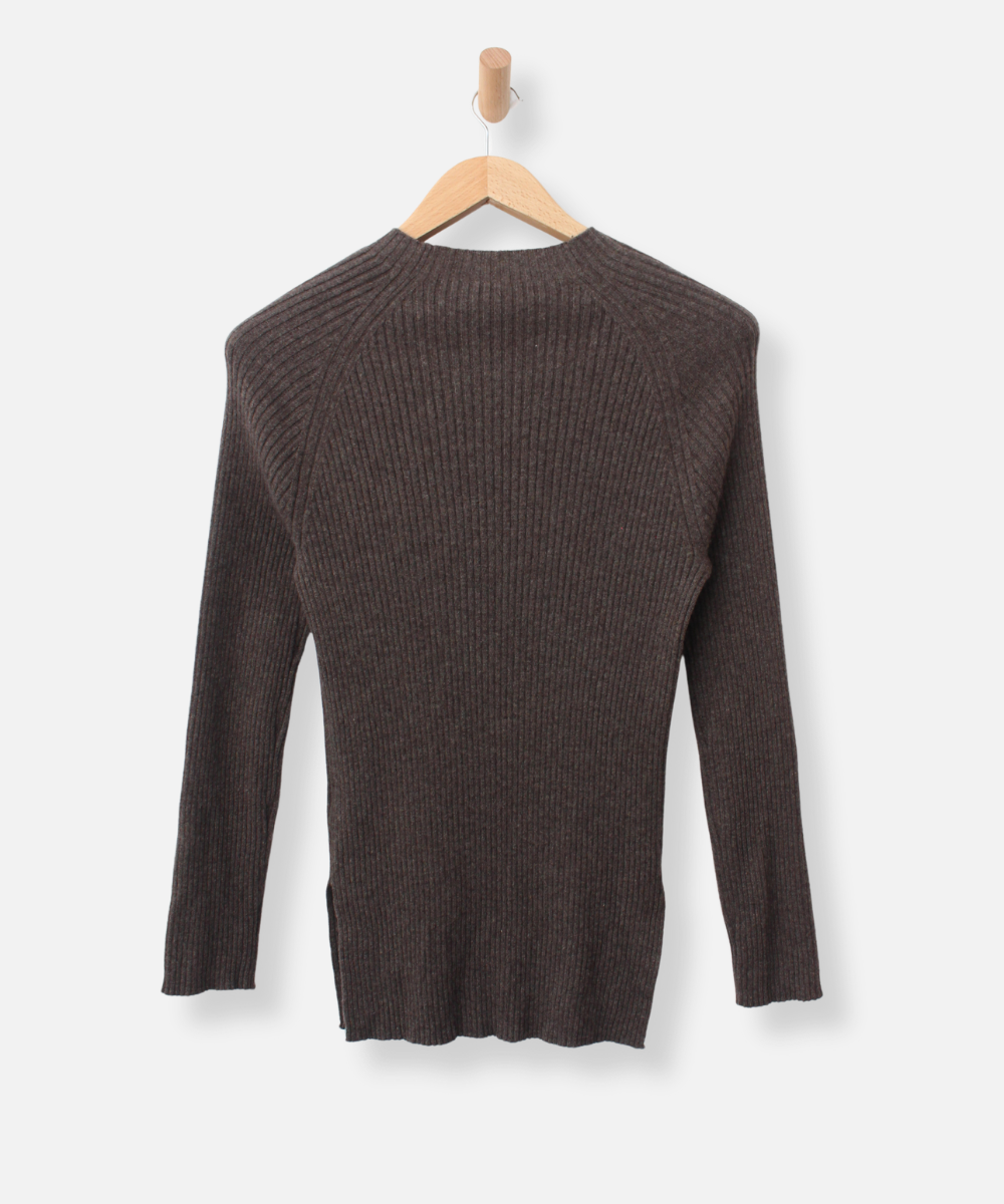 Secondhand cashmere jumper