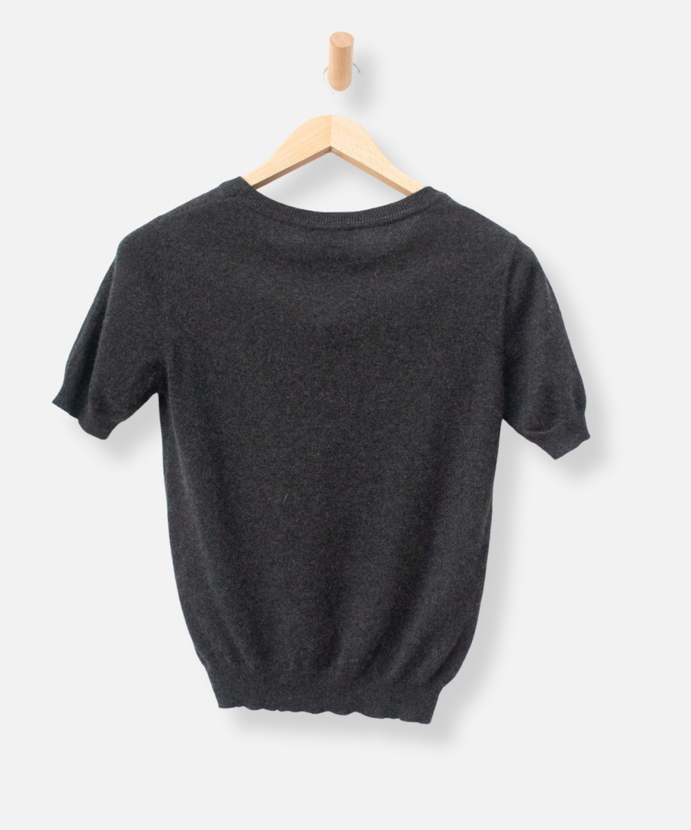 Secondhand cashmere jumper