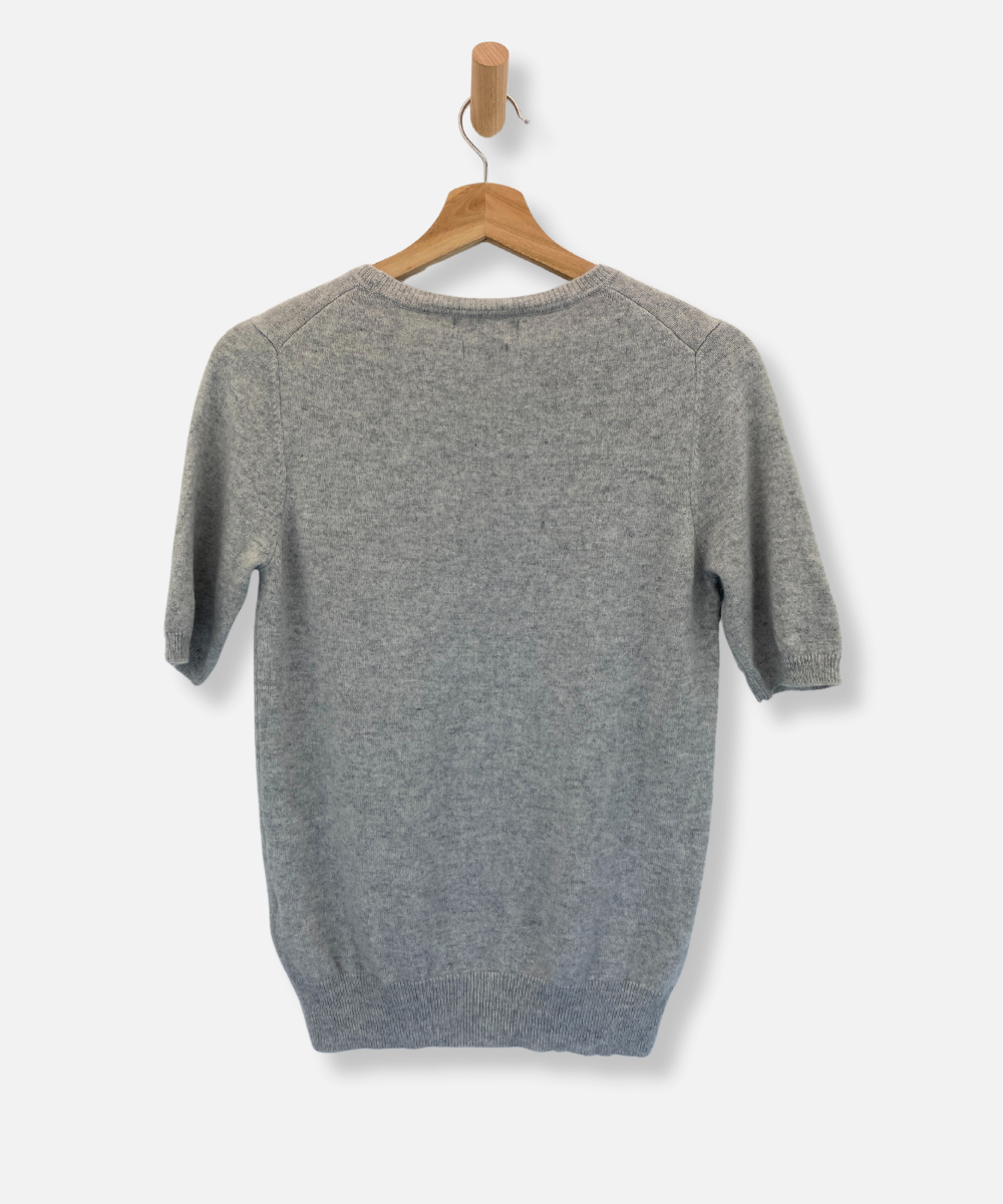 Secondhand cashmere jumper