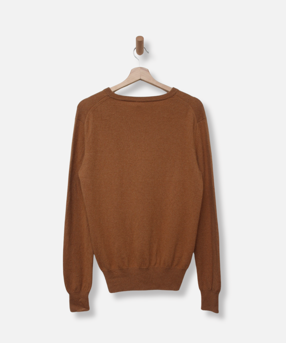 Secondhand cashmere sweater