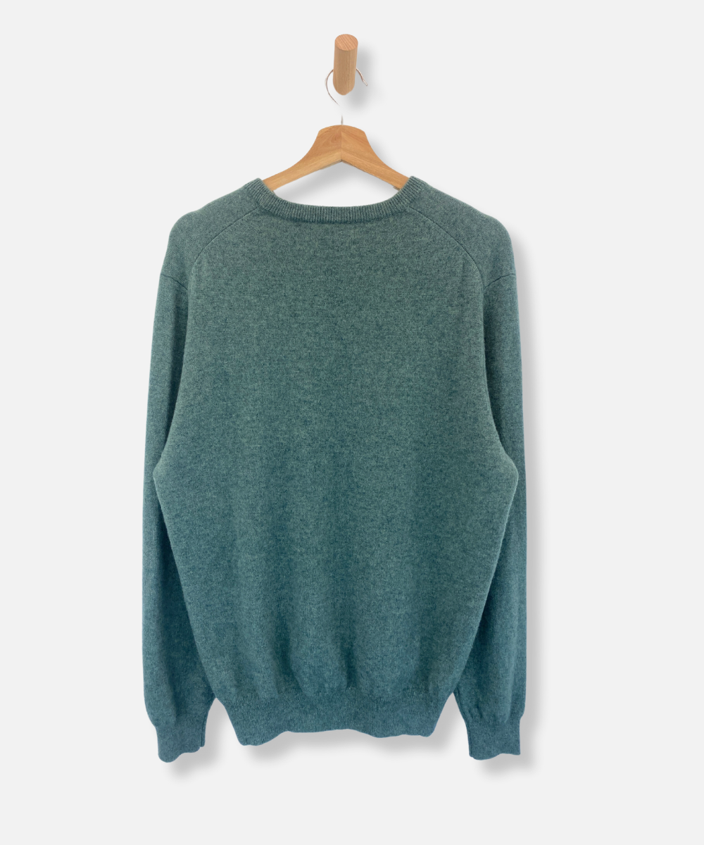 Secondhand cashmere jumper
