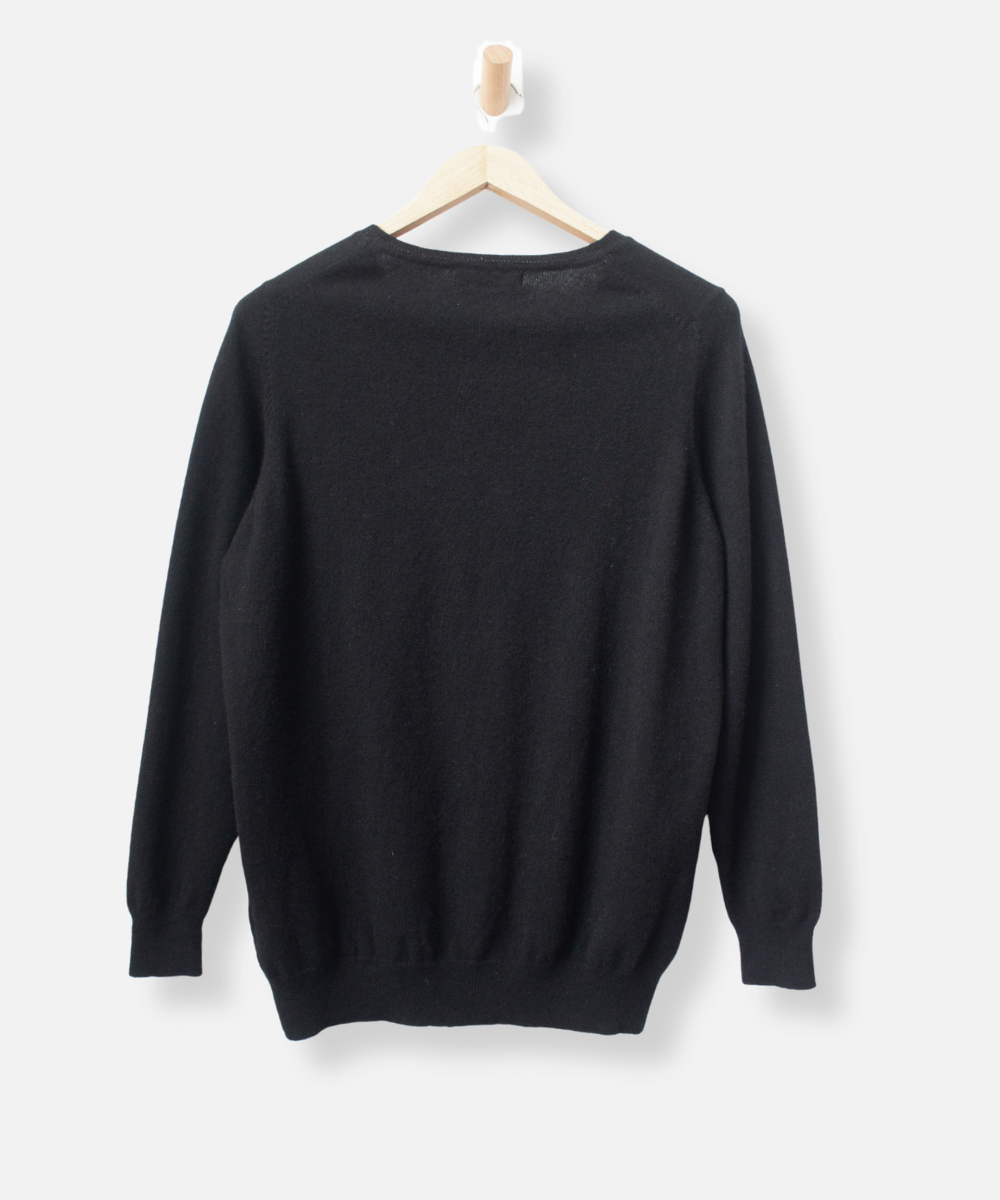 Secondhand cashmere jumper
