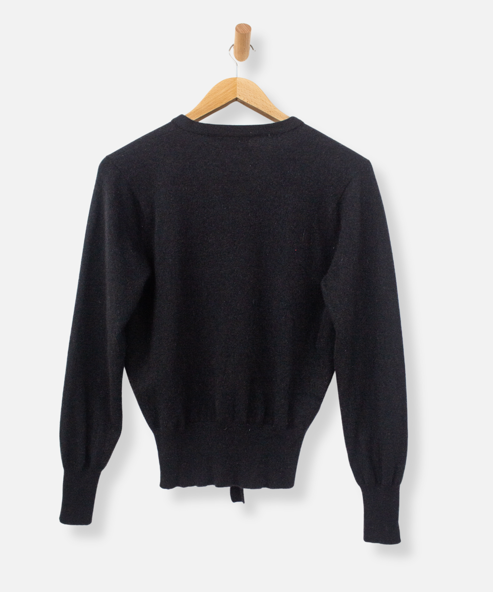 Secondhand cashmere jumper