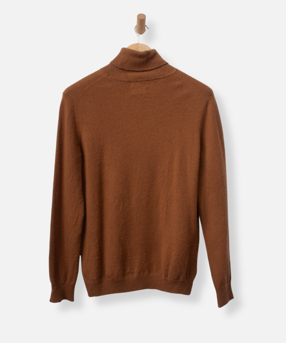 Secondhand cashmere jumper