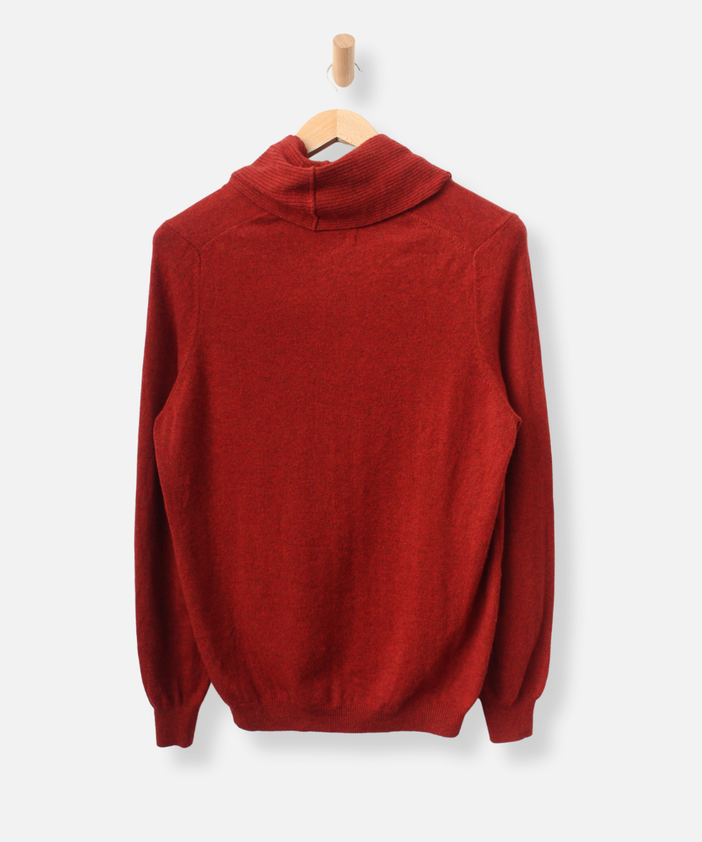 Secondhand cashmere jumper