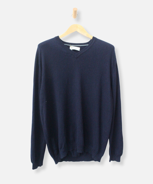 Secondhand cashmere jumper
