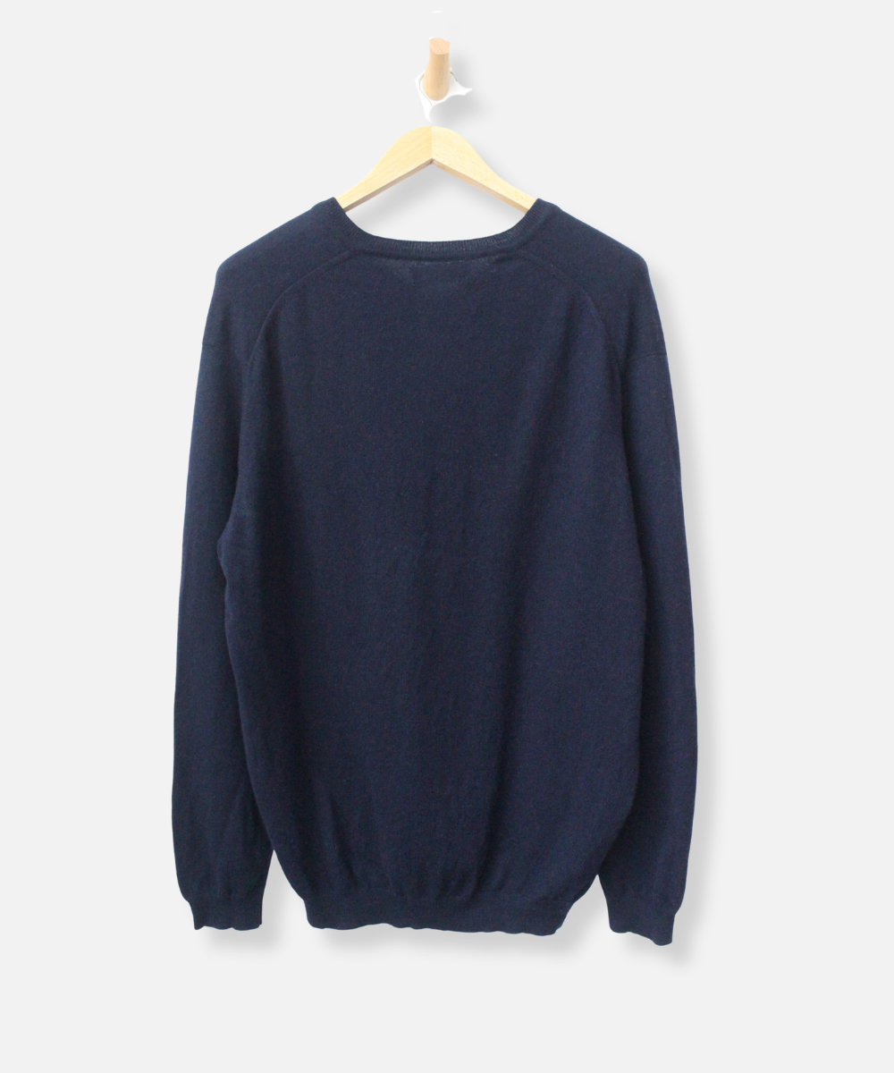 Secondhand cashmere jumper