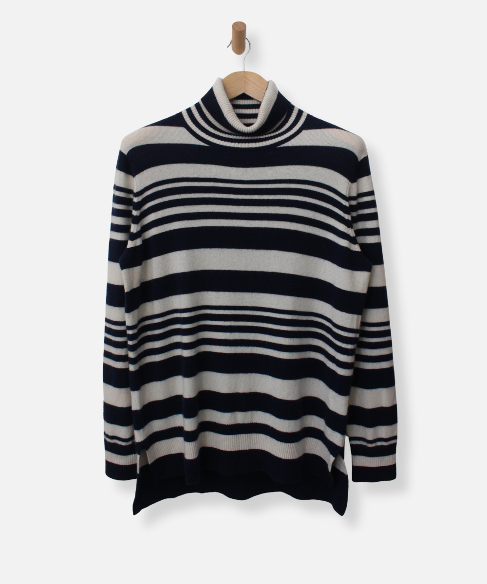 Secondhand cashmere jumper