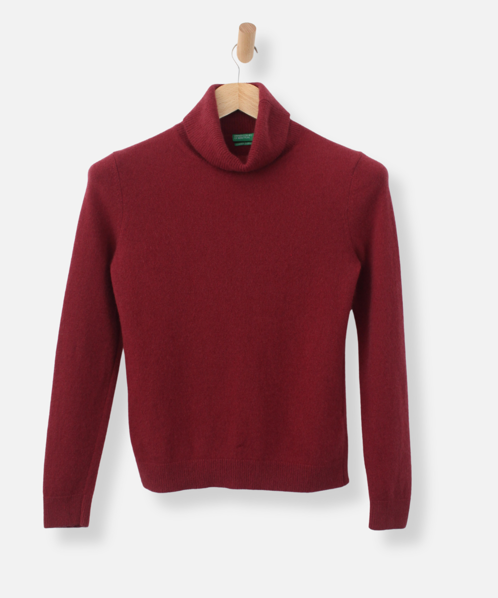 Secondhand cashmere jumper