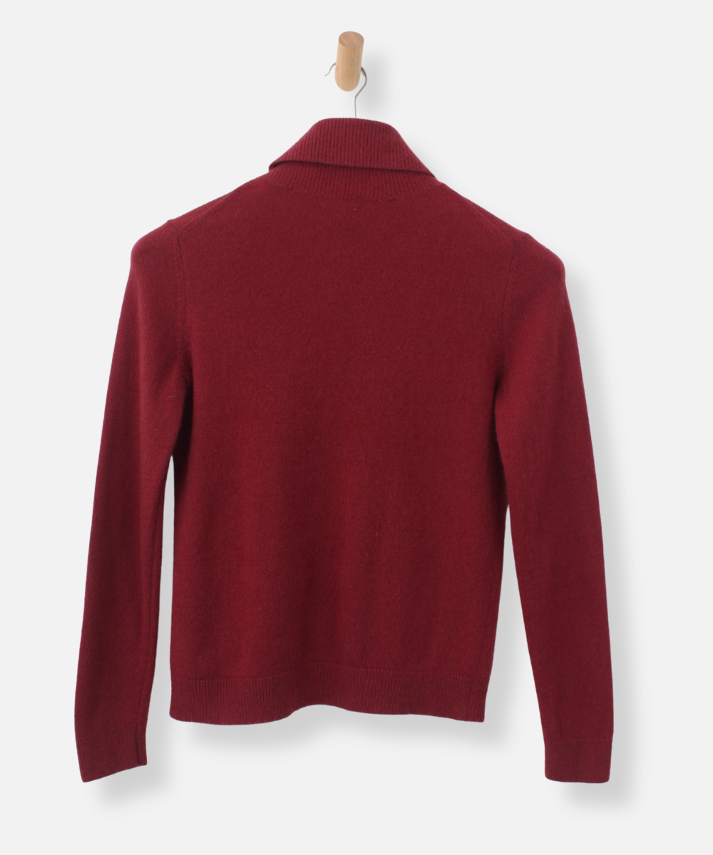 Secondhand cashmere jumper