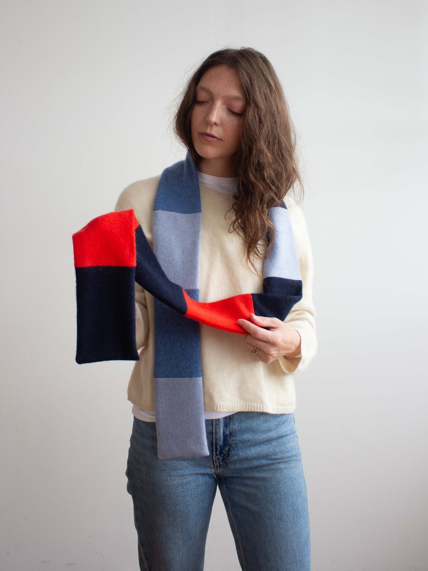 Recycled cashmere skinny scarf