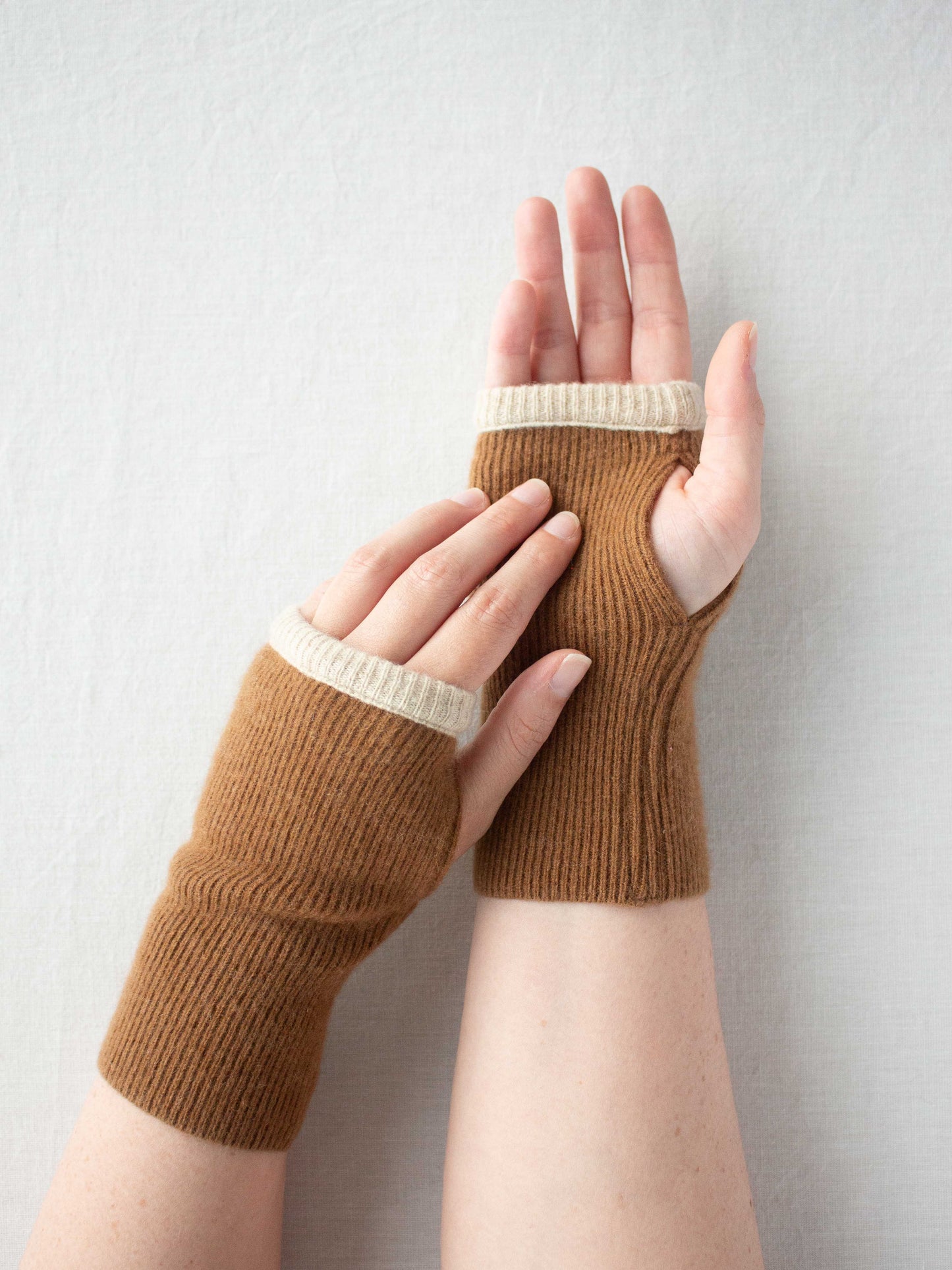 Recycled cashmere hand warmers