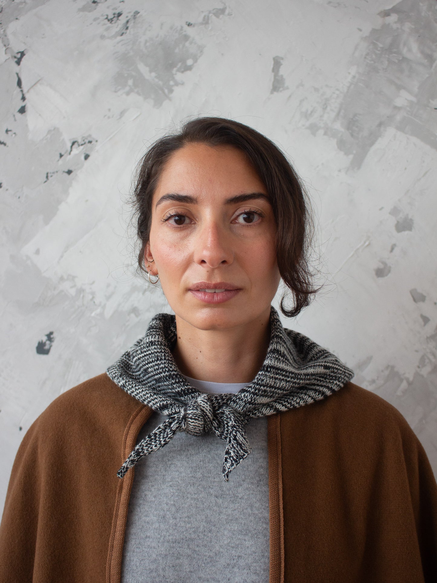 Re-knitted pure cashmere neckerchief