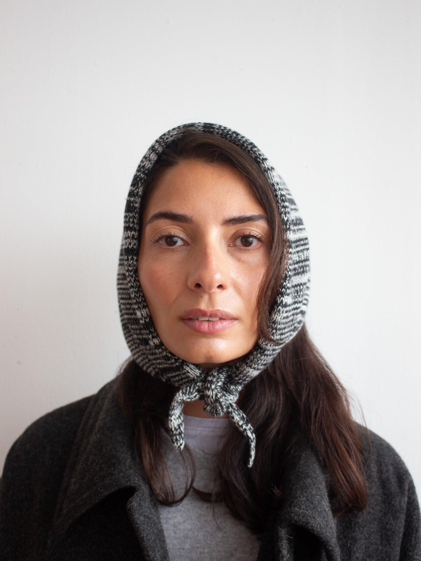 Re-knitted pure cashmere neckerchief