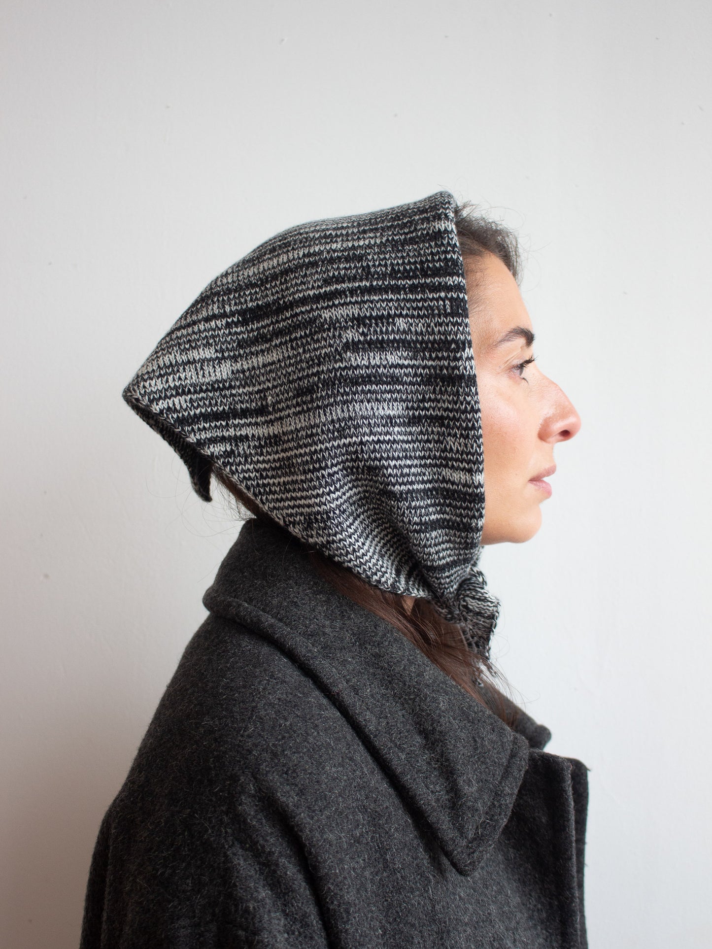 Re-knitted pure cashmere neckerchief