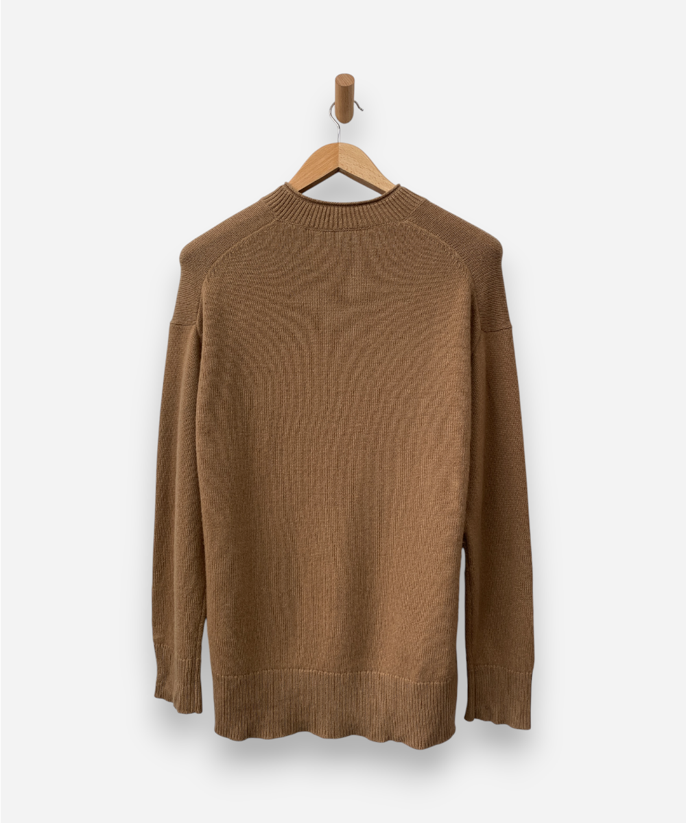Secondhand cashmere jumper