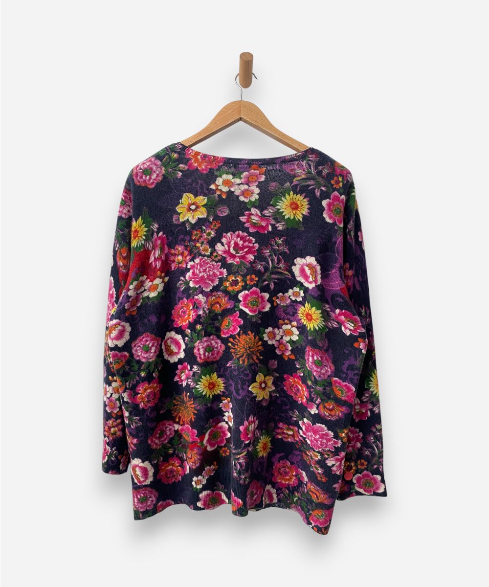 Secondhand cashmere cardigan