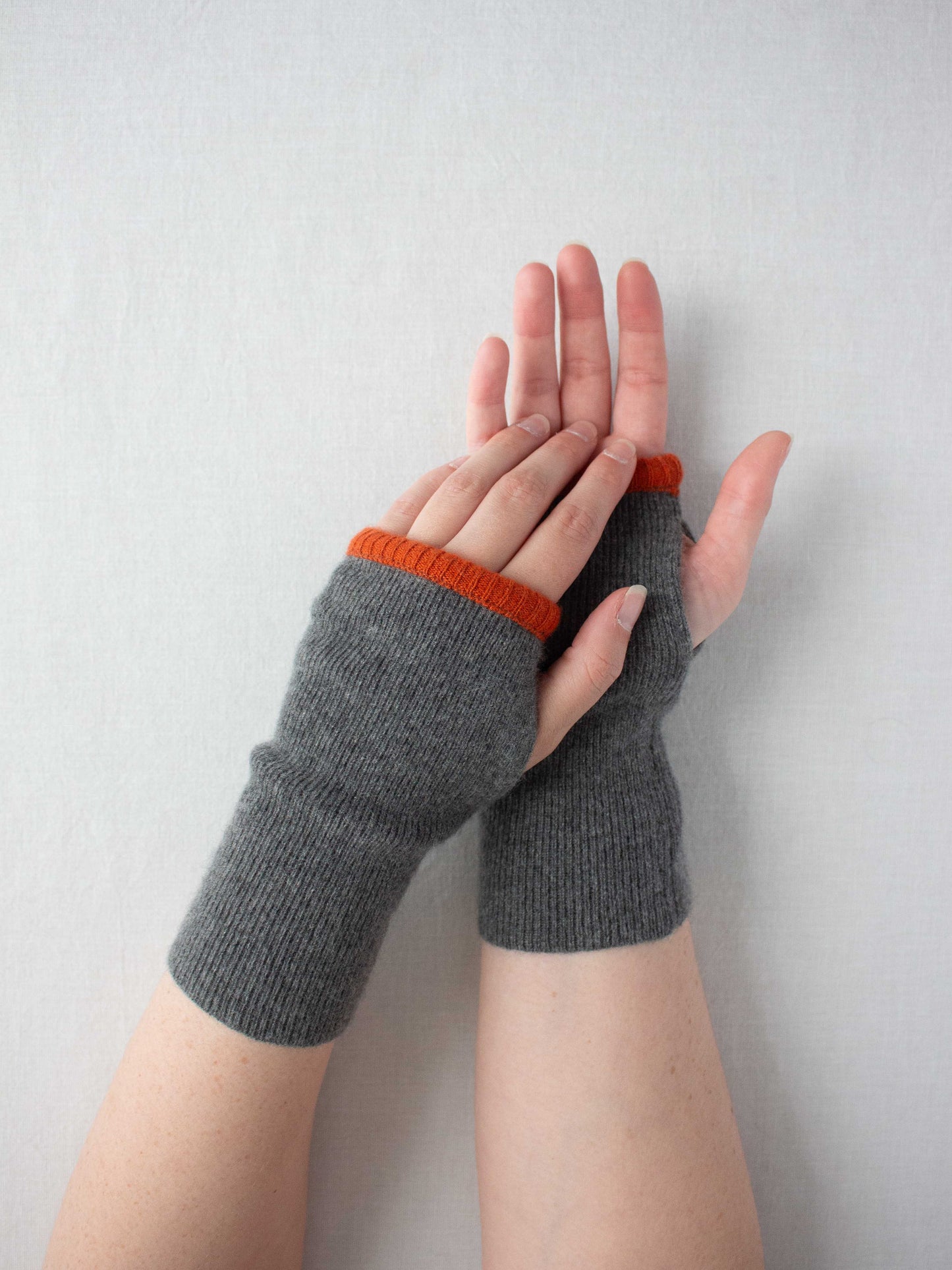 Recycled cashmere hand warmers