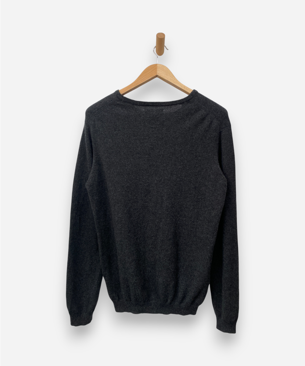 Secondhand cashmere crew neck jumper