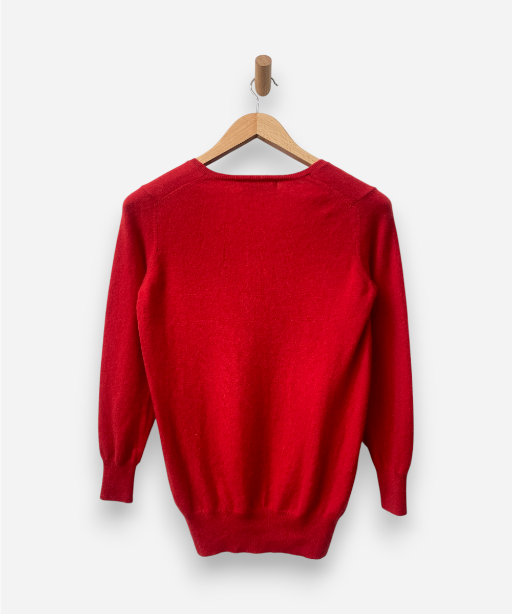 Secondhand cashmere jumper