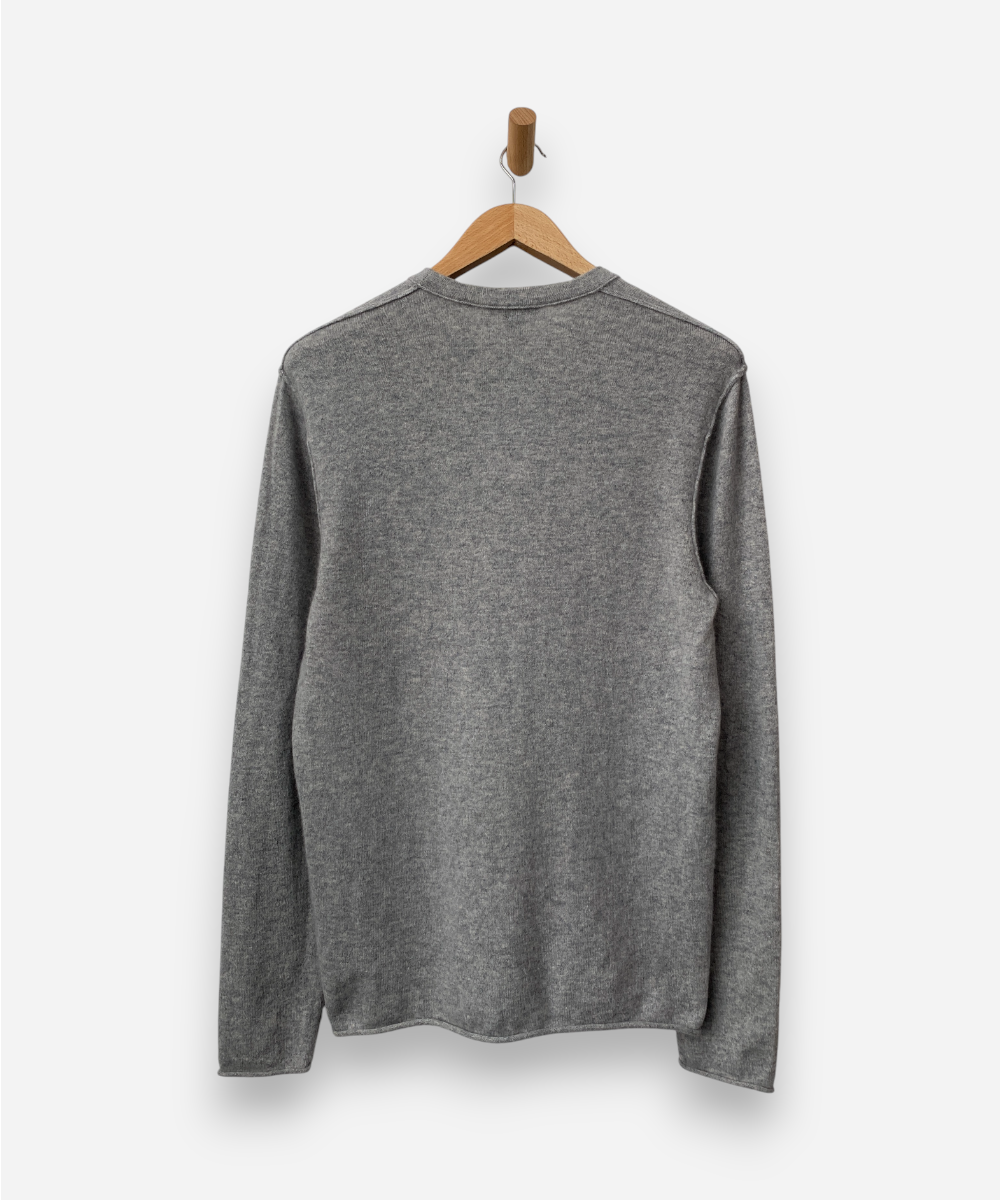 Secondhand cashmere jumper