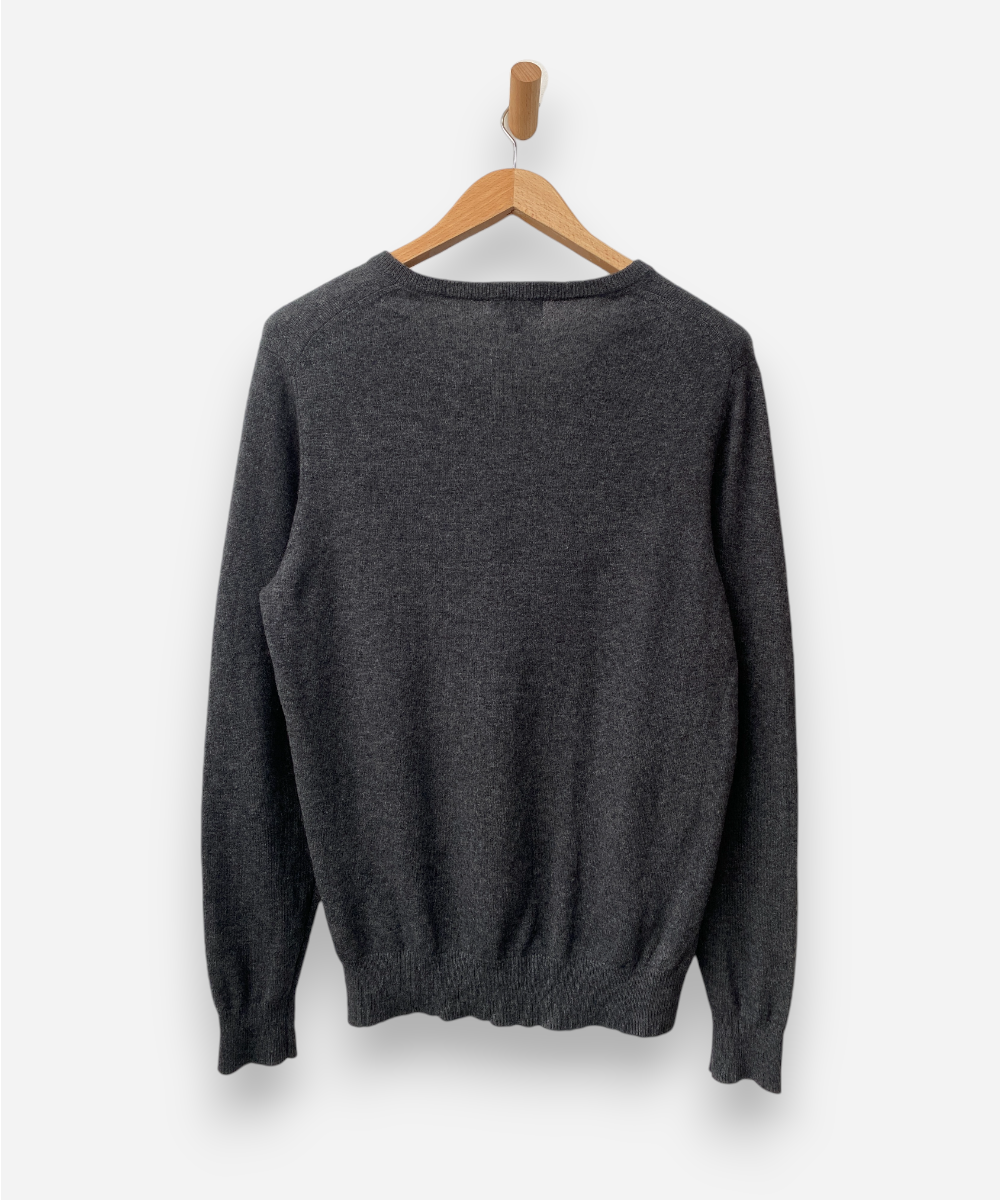 Secondhand cashmere jumper