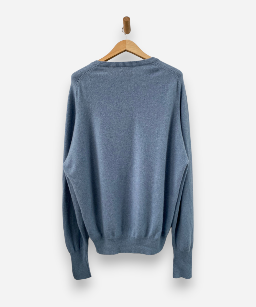 Light Blue Cashmere Round Neck Jumper by N.Peal