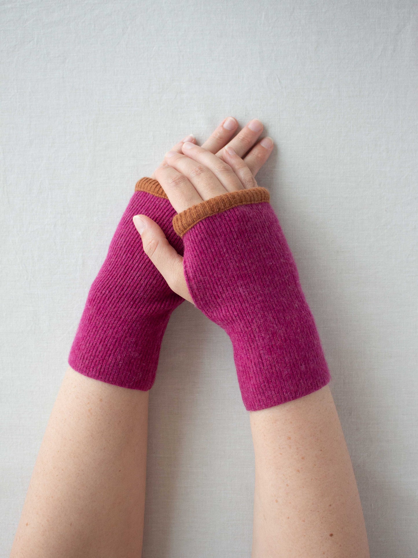 Recycled cashmere hand warmers