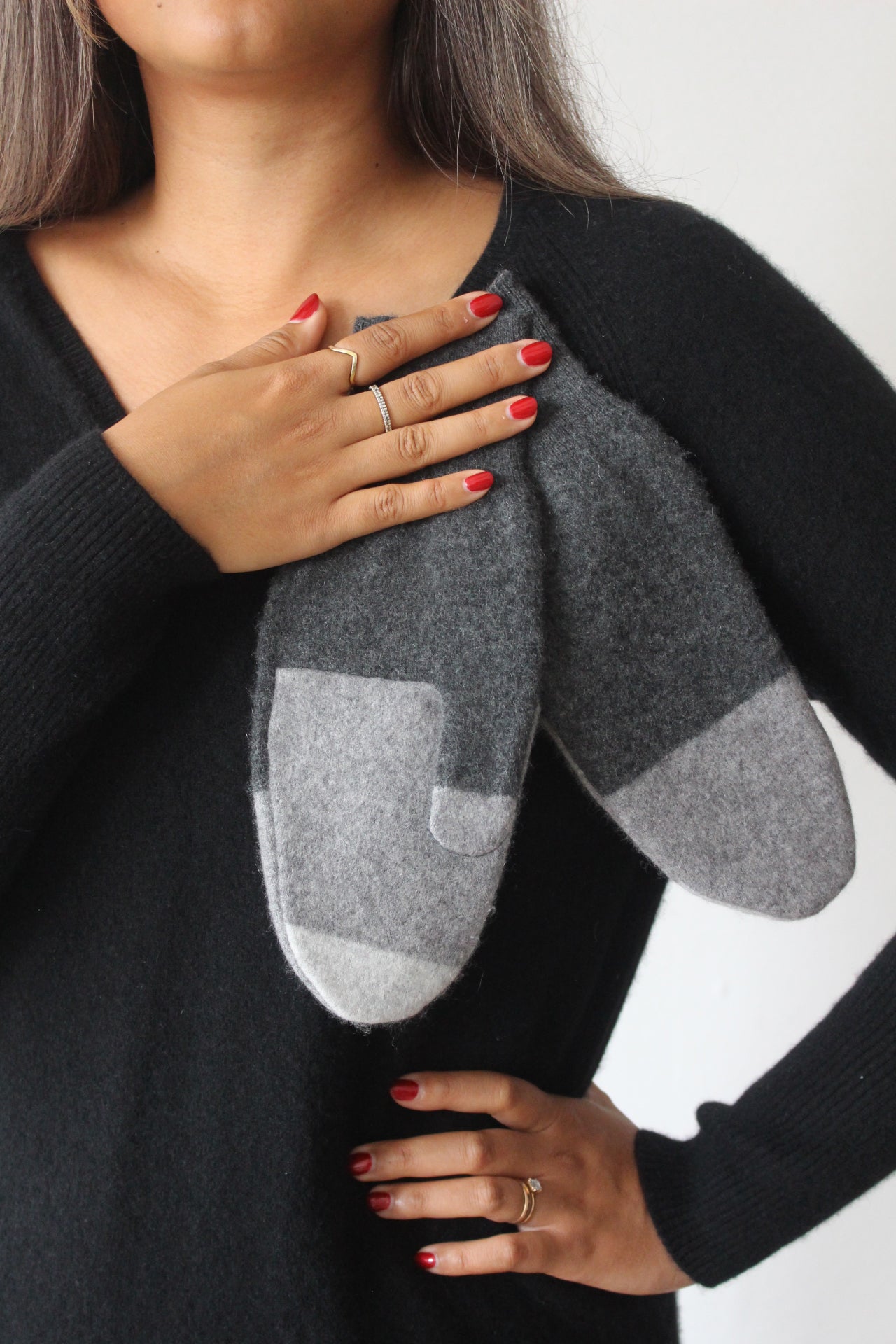 Reclaimed cashmere mittens