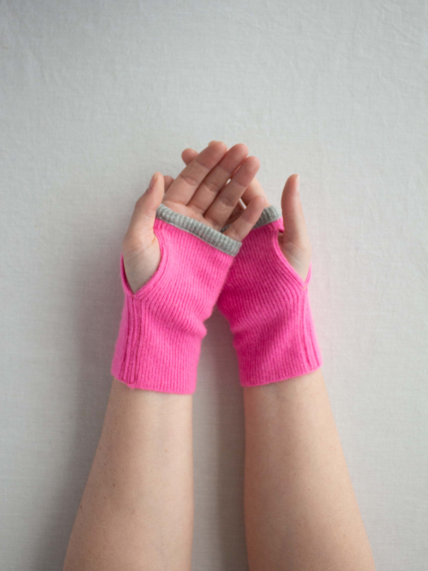 Recycled cashmere hand warmers