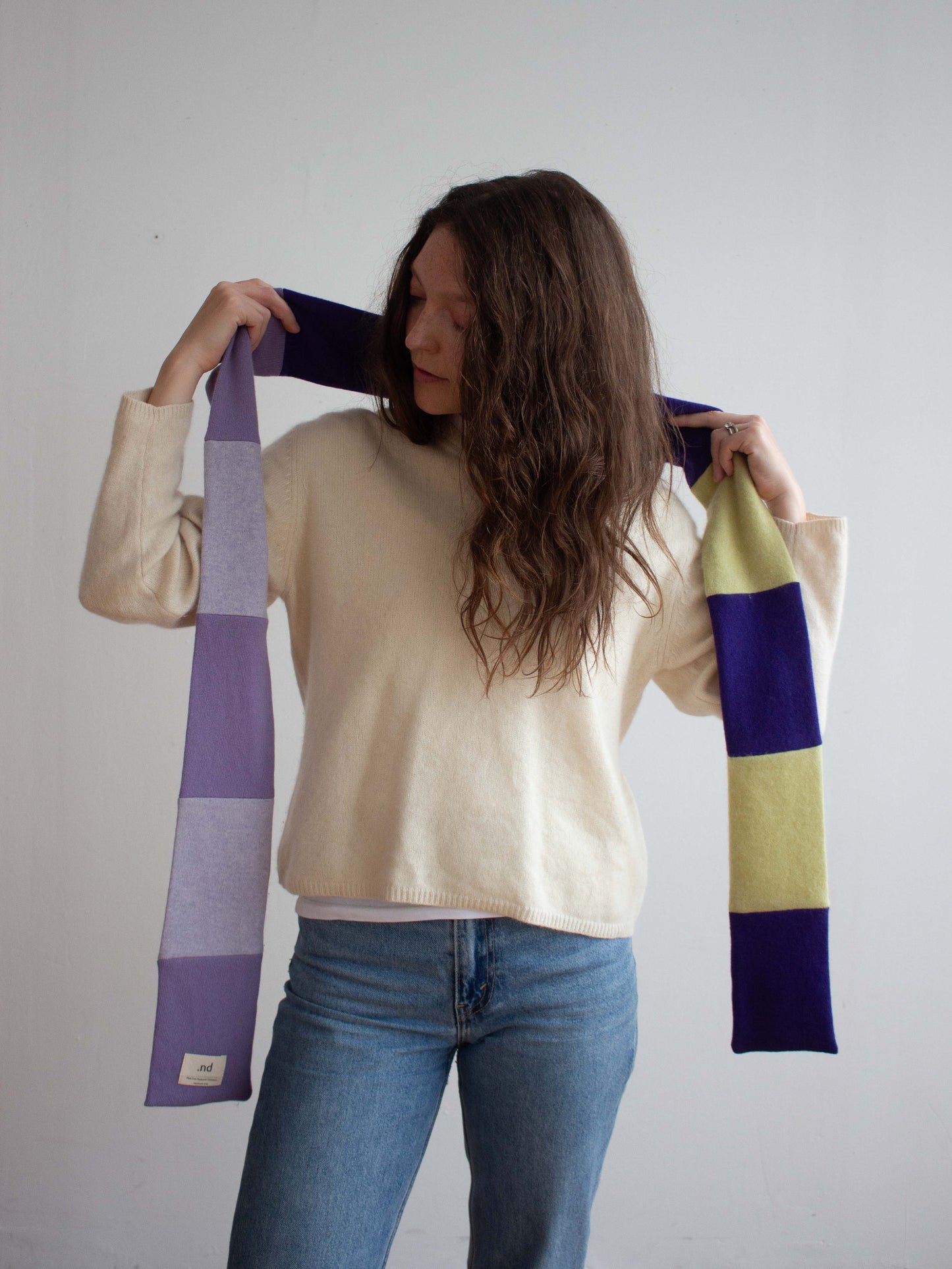 Recycled cashmere skinny scarf