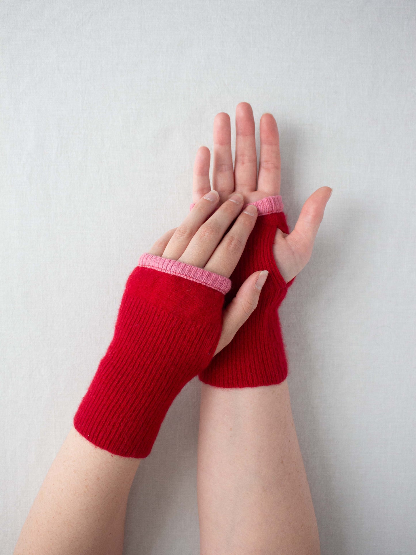 Recycled cashmere hand warmers