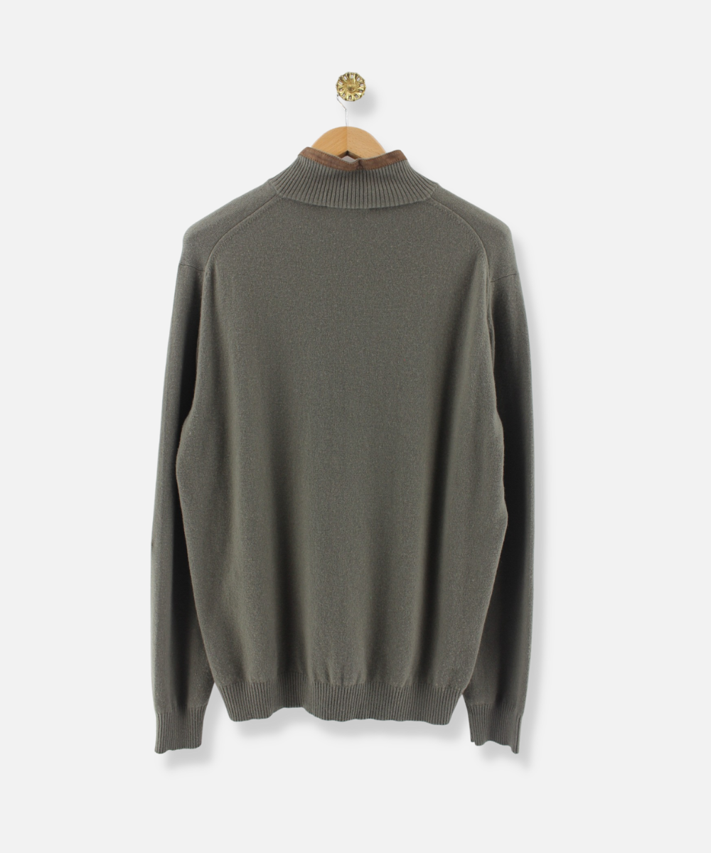 Secondhand cashmere jumper