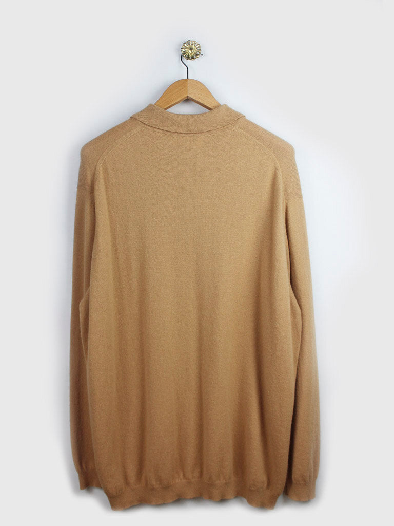 Secondhand cashmere jumper