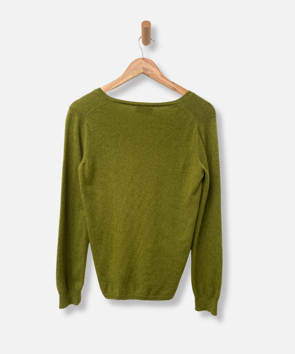 Secondhand cashmere jumper