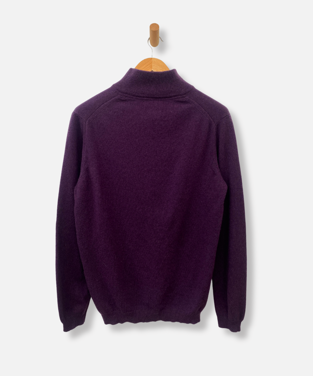 Secondhand cashmere jumper