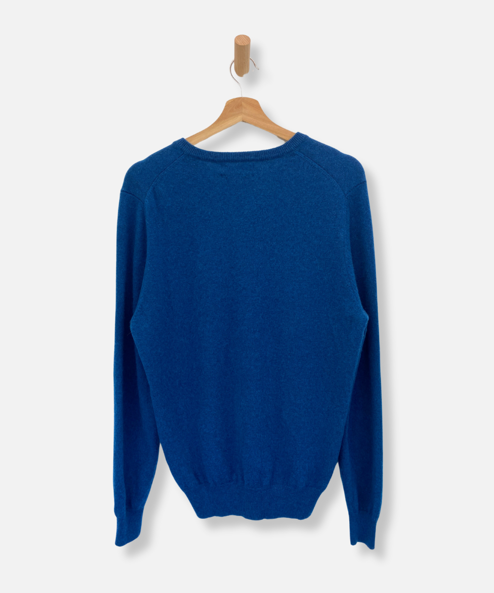 Secondhand cashmere jumper