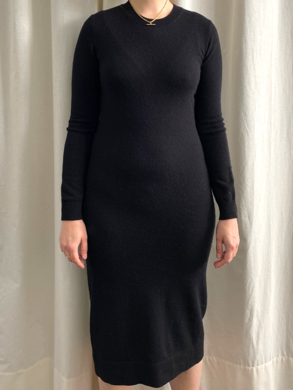 Black Cashmere Crew Neck Dress by Eric Bompard