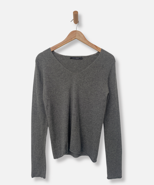 Secondhand cashmere jumper